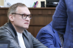 Справа про незаконне збагачення екс-посадовця Офісу Президента: ВАКС продовжив дію обмежень для Смирнова і Чернишева